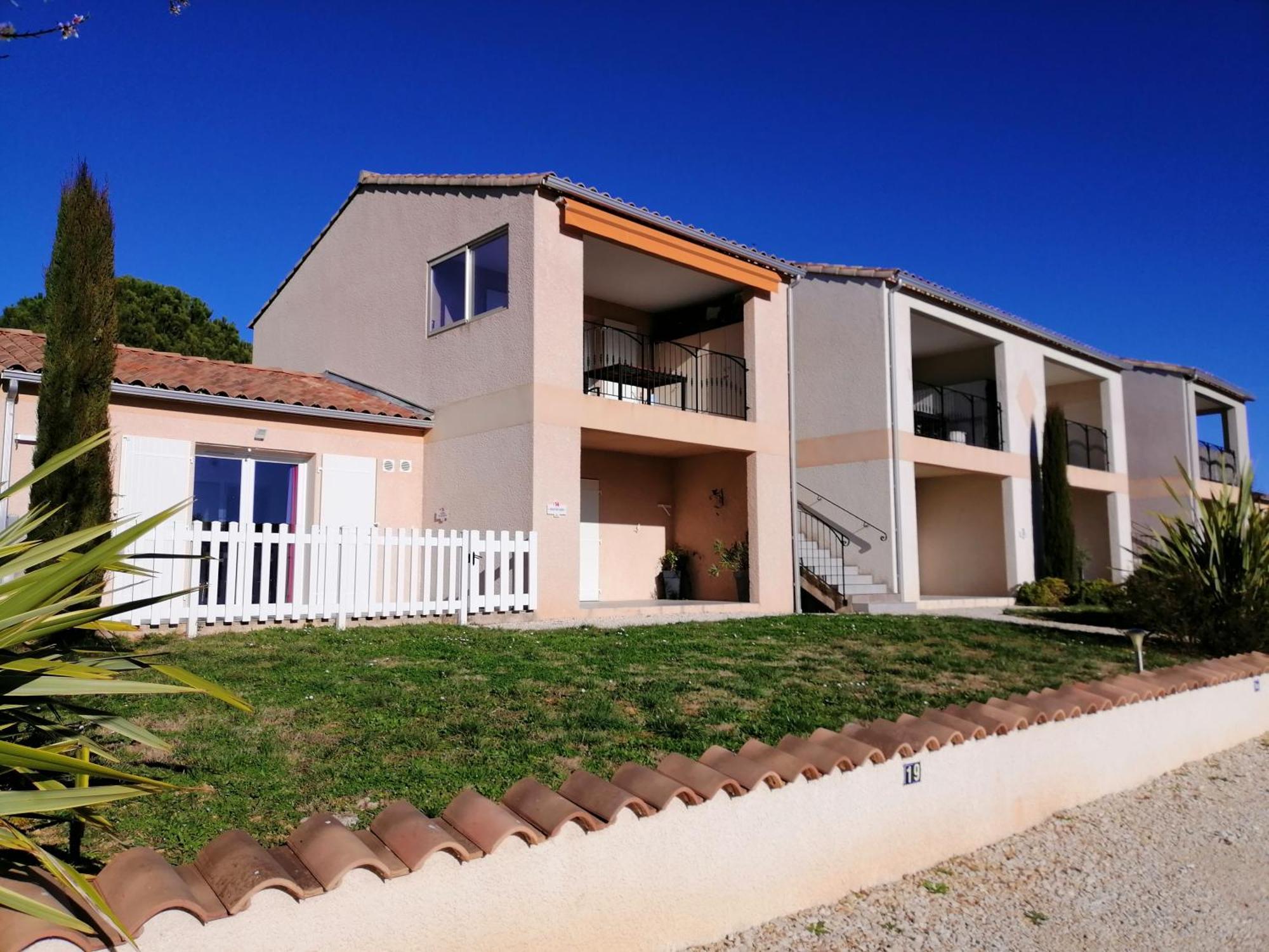 Superbe Appartement Dans Residence Avec Piscine Saint-Martin-d'Ardeche Exterior photo